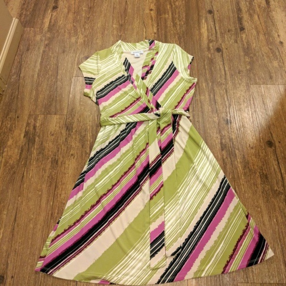 Women dress